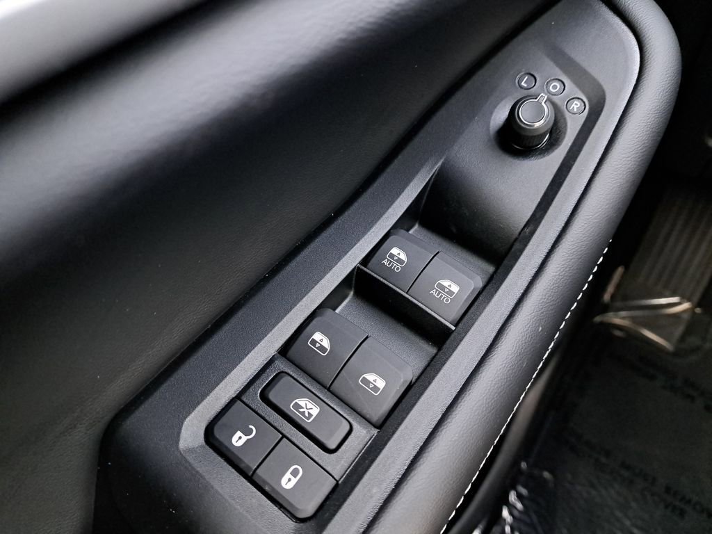 New 2025 Jeep Grand Cherokee L Limited w/ Luxury Tech Group II image 25