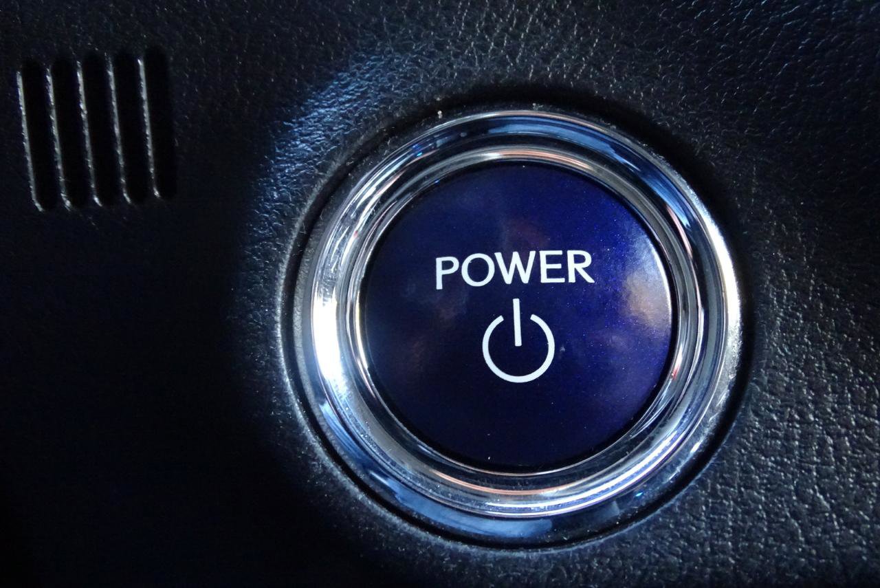 Used 2019 Lexus RX 450h AWD w/ Navigation Package image 16