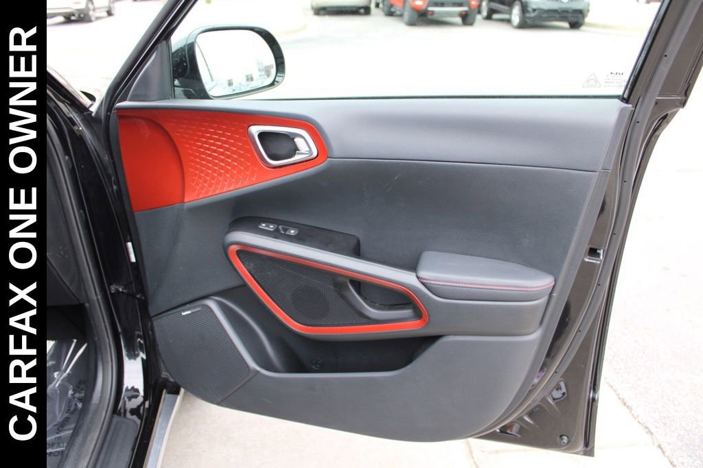 Used 2023 Kia Soul GT-Line w/ GT-Line Technology Package FWD image 19