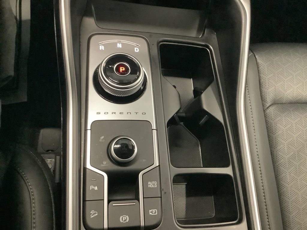 Certified 2023 Kia Sorento EX AWD/4WD image 16