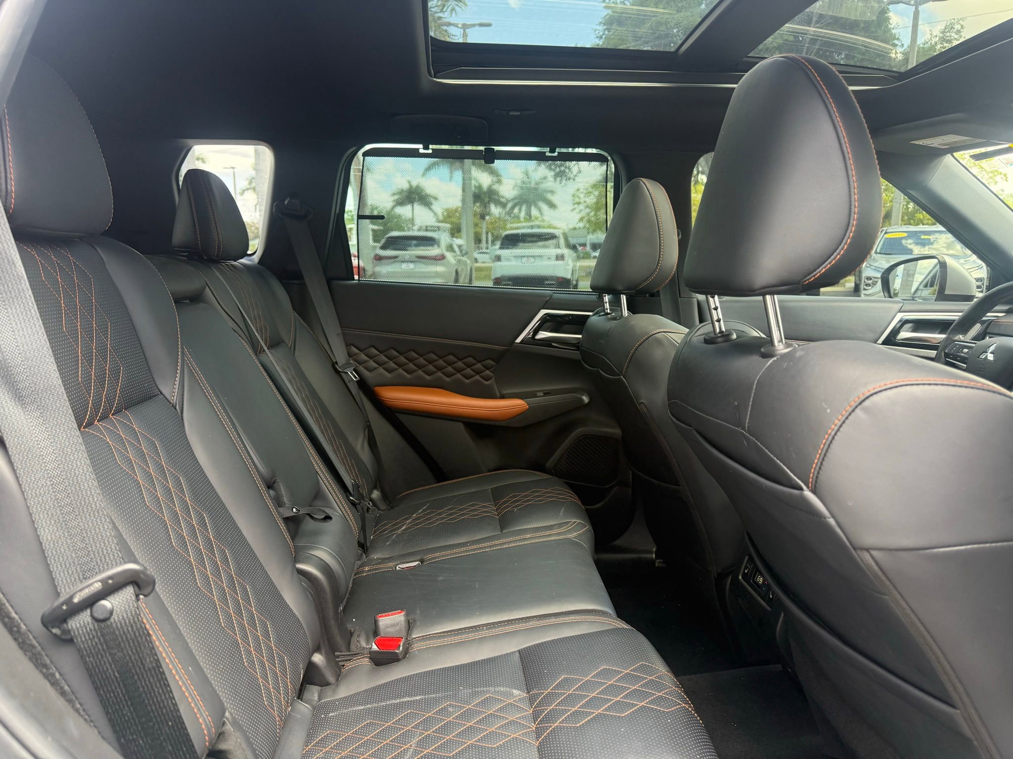 Used 2023 Mitsubishi Outlander SEL image 13