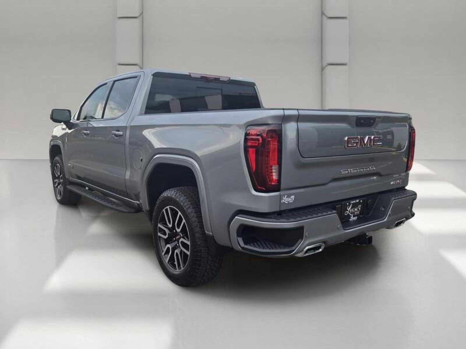 New 2026 GMC Sierra 1500 AT4 w/ AT4 Premium Package AWD/4WD image 5