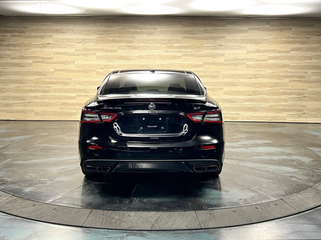 Used 2022 Nissan Maxima SR w/ Sport Mat Group FWD image 19