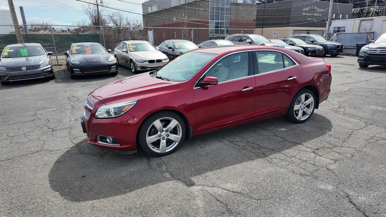 Used 2013 Chevrolet Malibu LTZ image 2