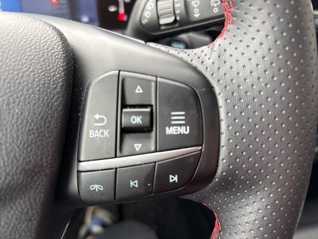 Used 2025 Ford Escape ST-Line Select image 19