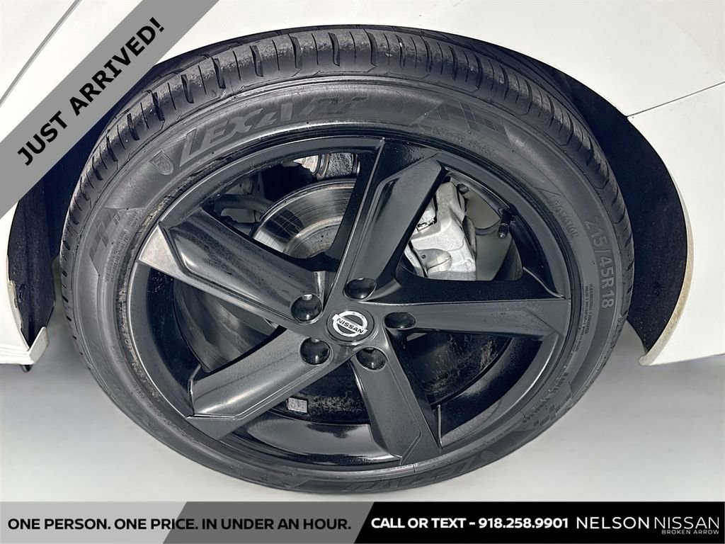 Certified 2021 Nissan Sentra SR image 28