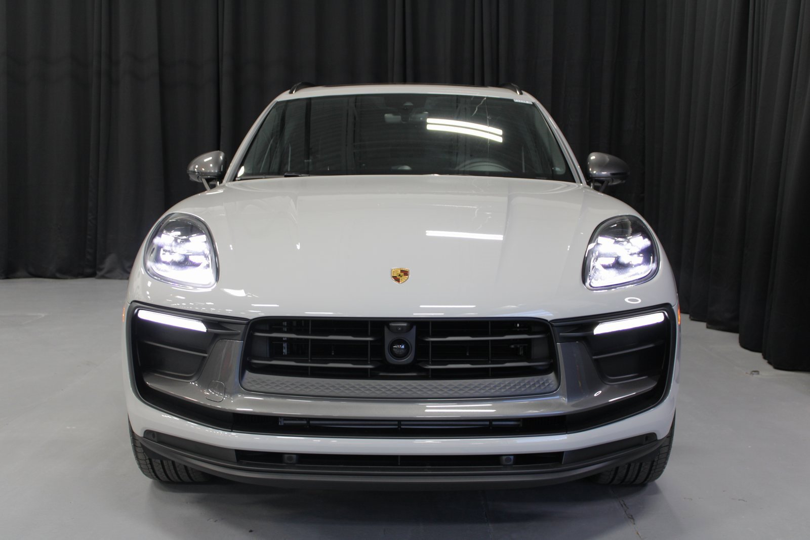 New 2026 Porsche Macan Turbo image 10