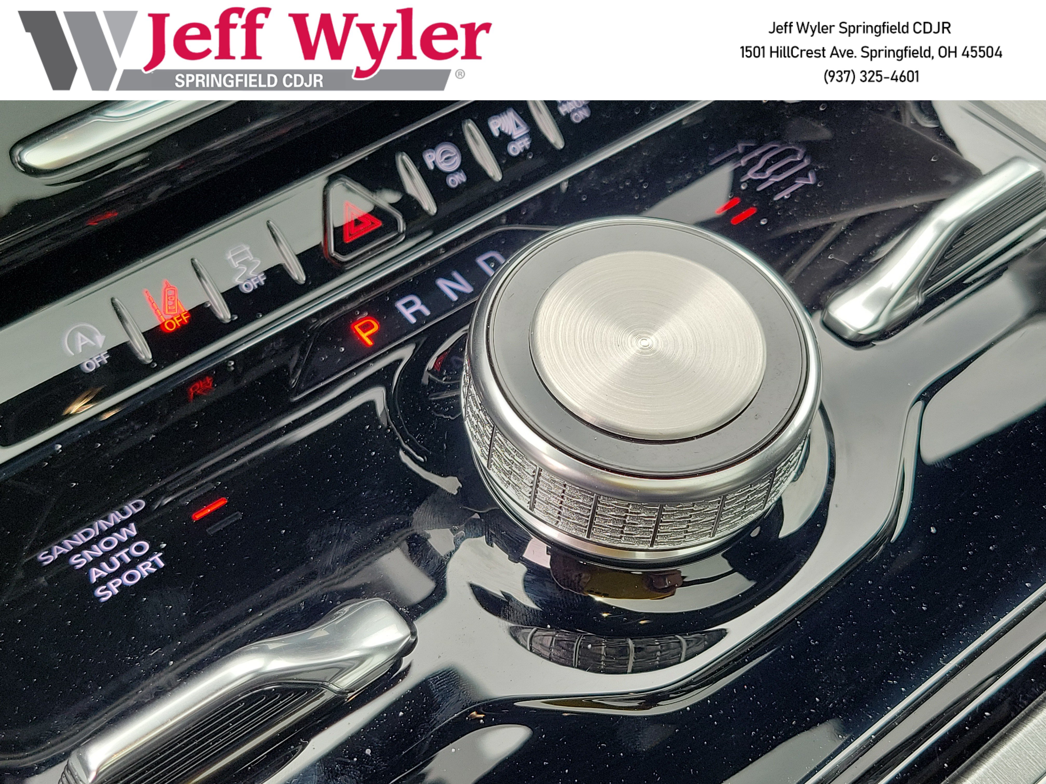 New 2026 Jeep Grand Wagoneer Limited AWD/4WD image 17