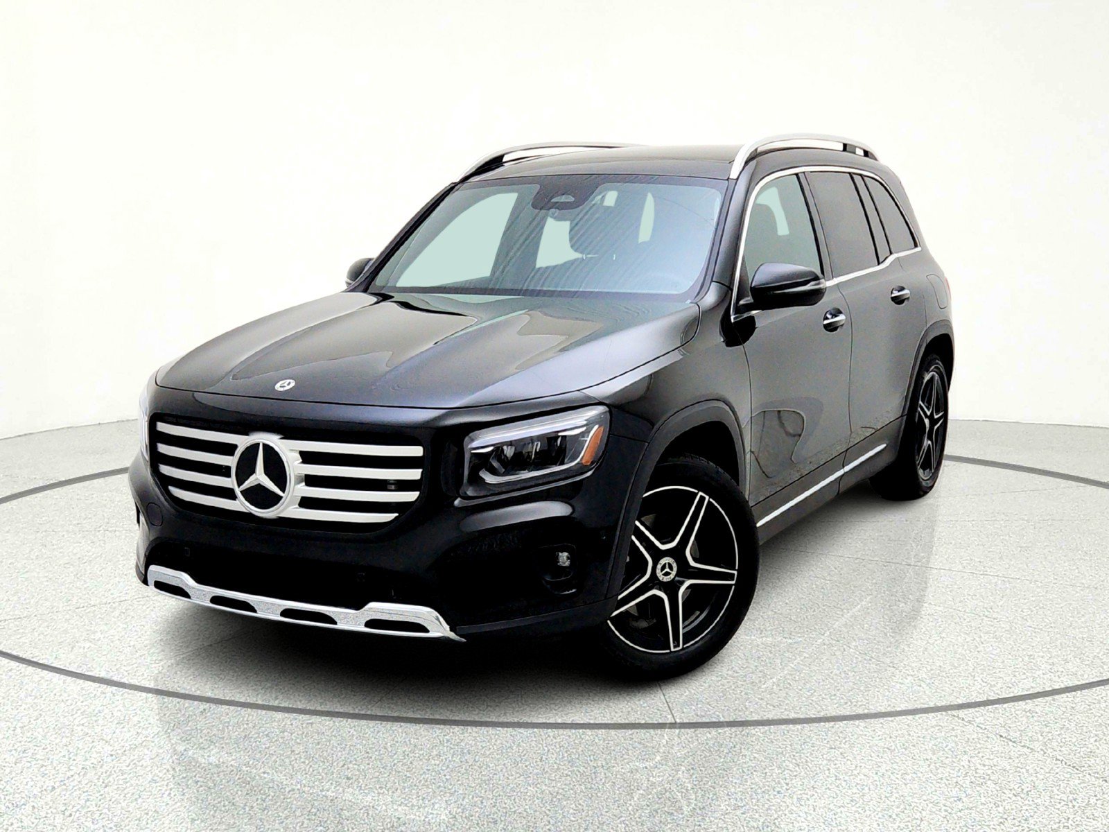 Certified 2026 Mercedes-Benz GLB 250 image 2