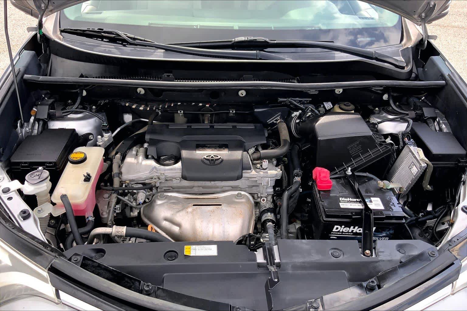 Used 2017 Toyota RAV4 Platinum AWD/4WD image 31