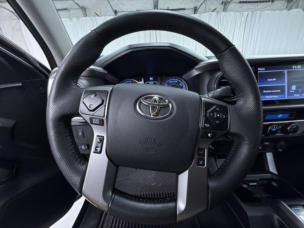 Certified 2023 Toyota Tacoma SR5 AWD/4WD image 25