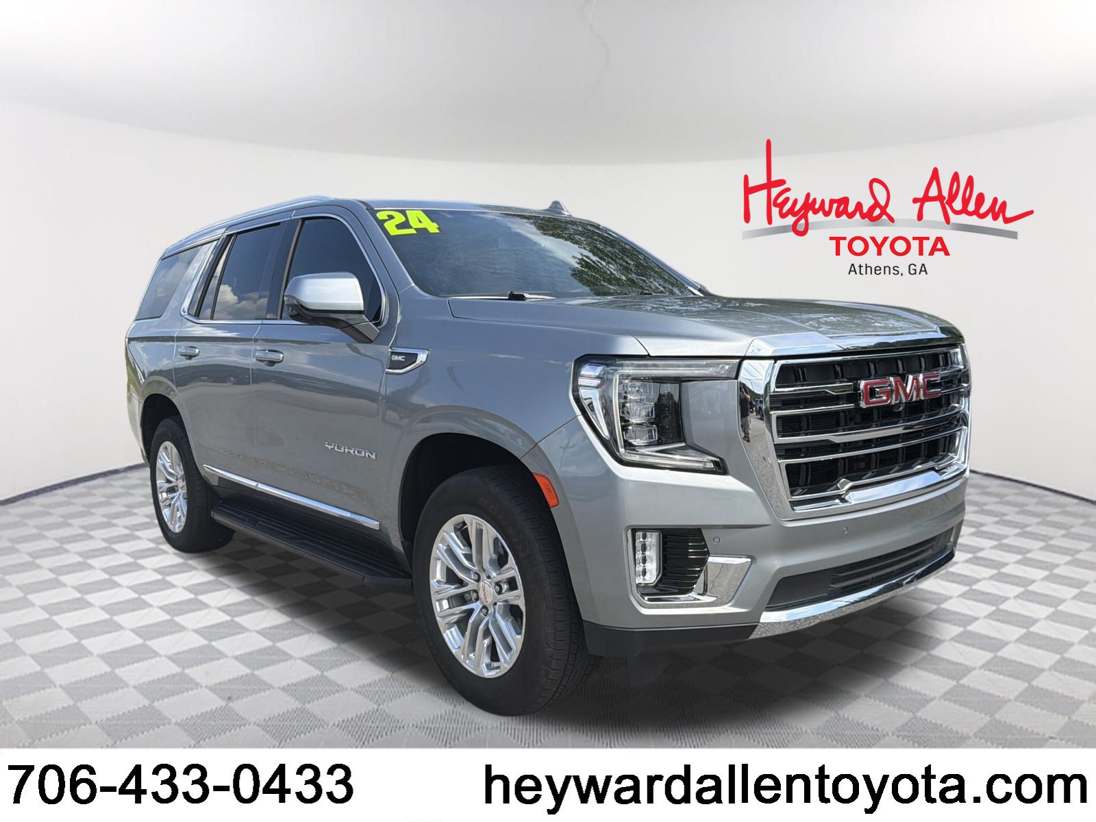 Used 2024 GMC Yukon SLT w/ SLT Luxury Package