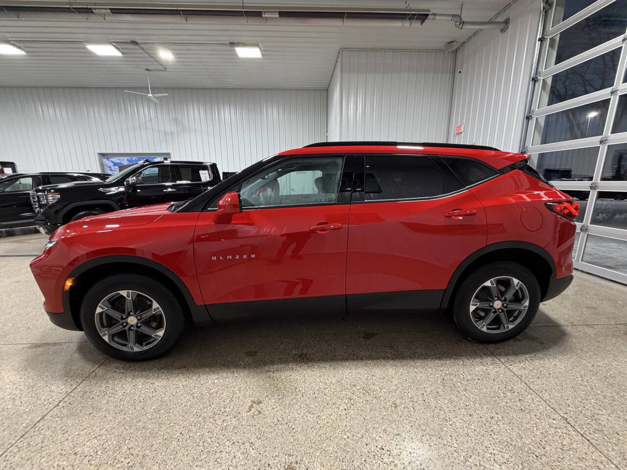 Used 2024 Chevrolet Blazer LT w/ Convenience Package image 6