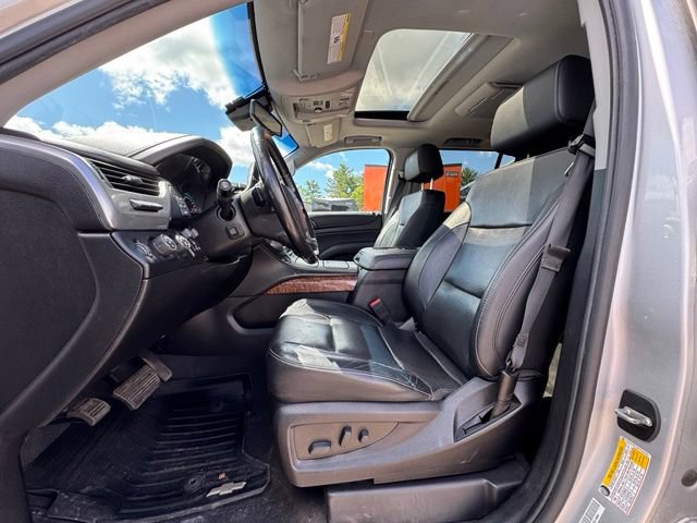 Used 2019 Chevrolet Suburban Premier AWD/4WD image 10