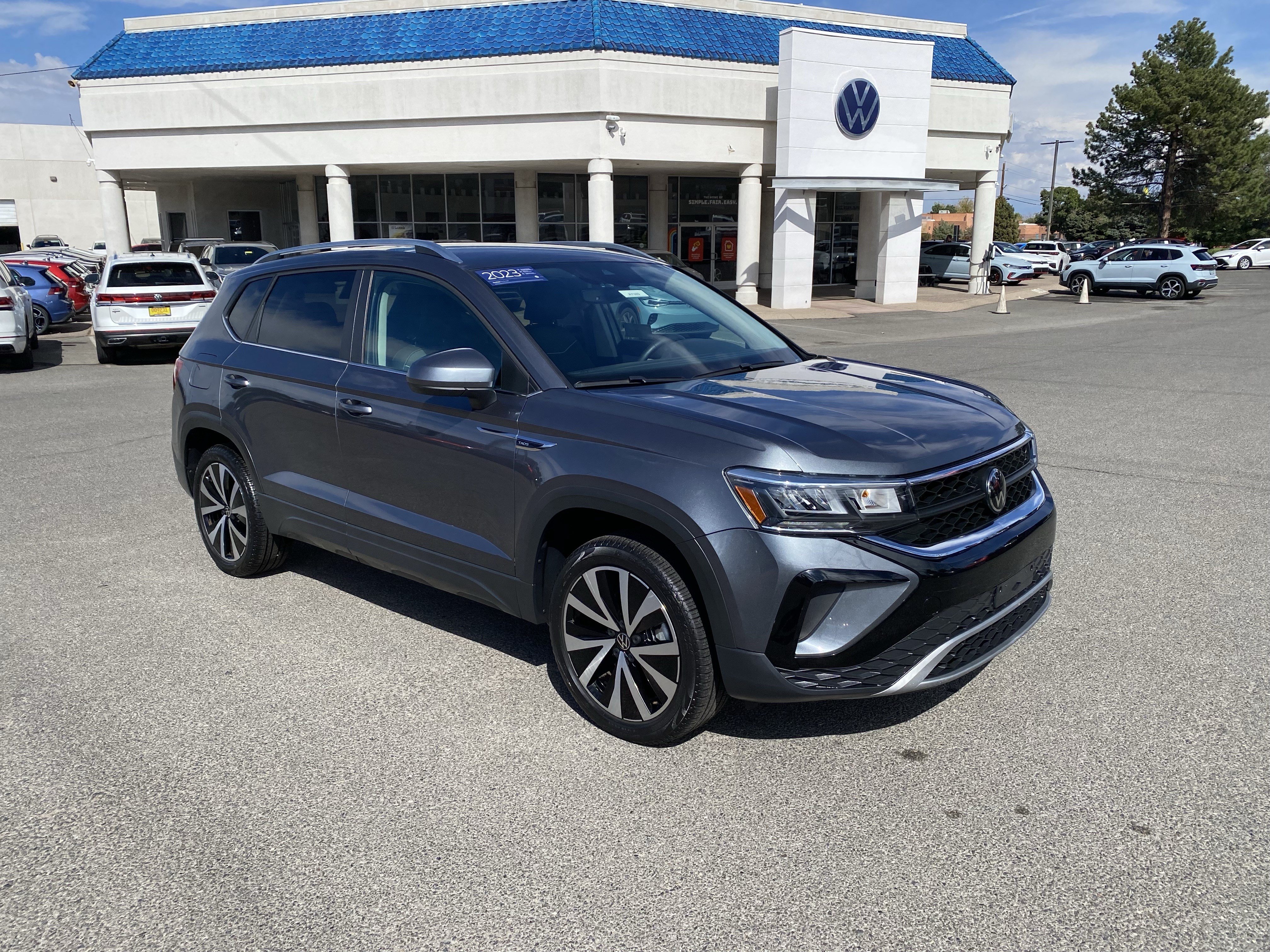 Certified 2023 Volkswagen Taos SE FWD image 45