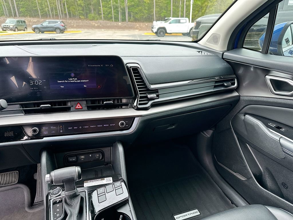Used 2023 Kia Sportage EX image 20