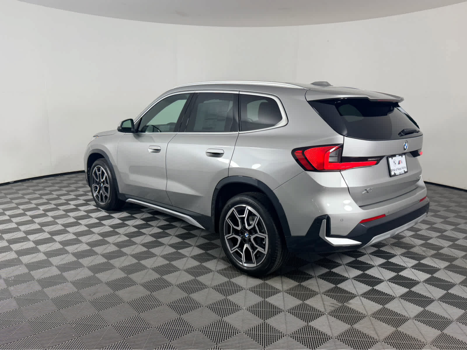 New 2027 BMW X1 xDrive28i AWD/4WD image 5