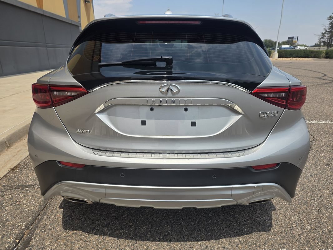 Used 2019 INFINITI QX30 AWD w/ Navigation Package image 5