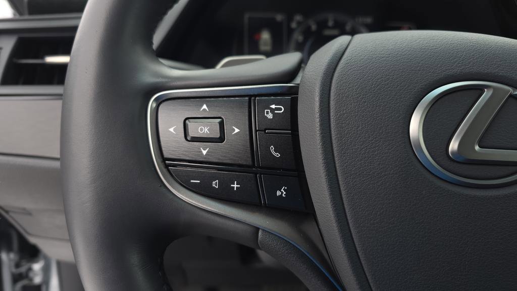 Certified 2023 Lexus ES 350 w/ Premium Package image 21