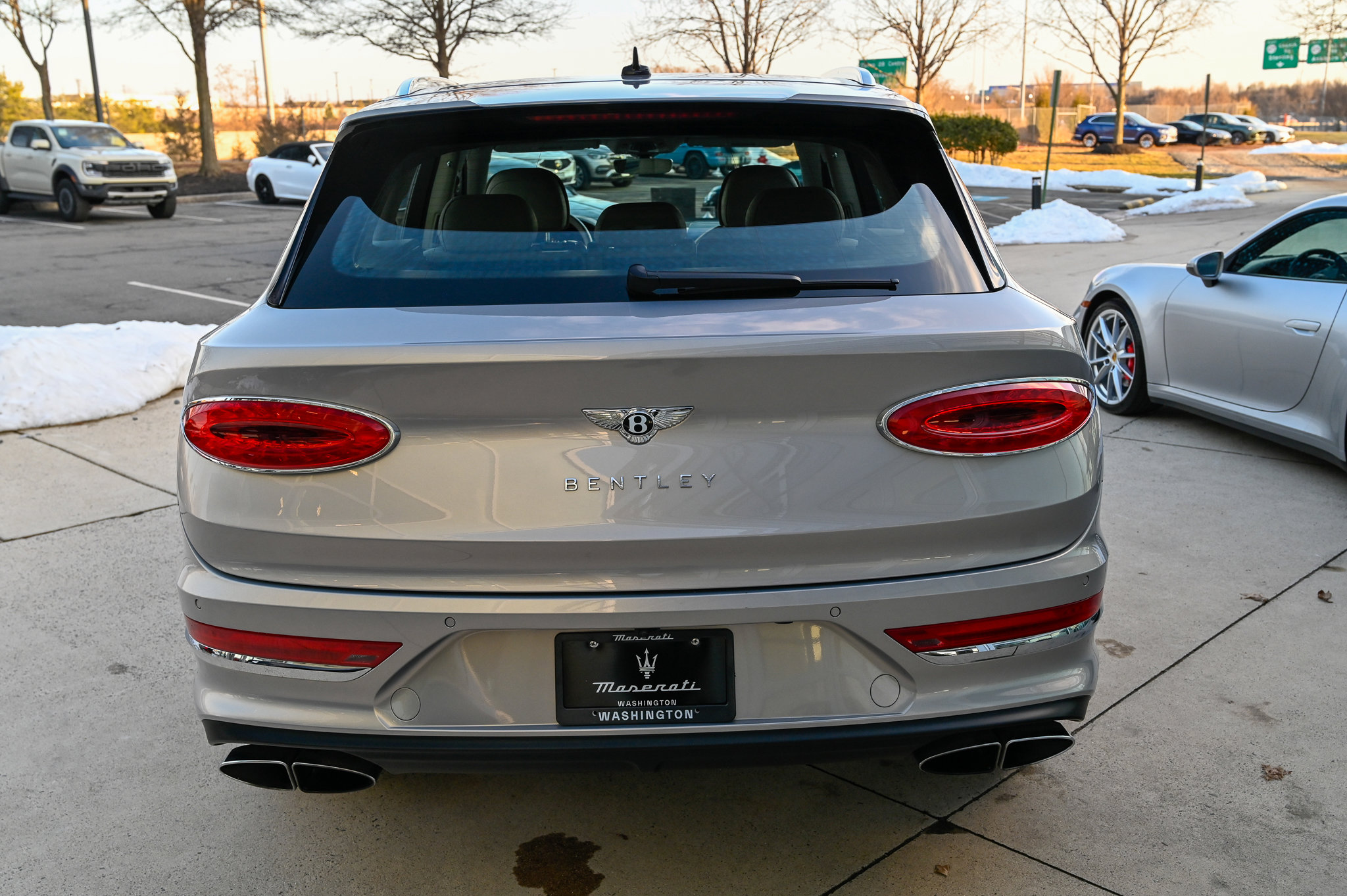 Used 2022 Bentley Bentayga image 6