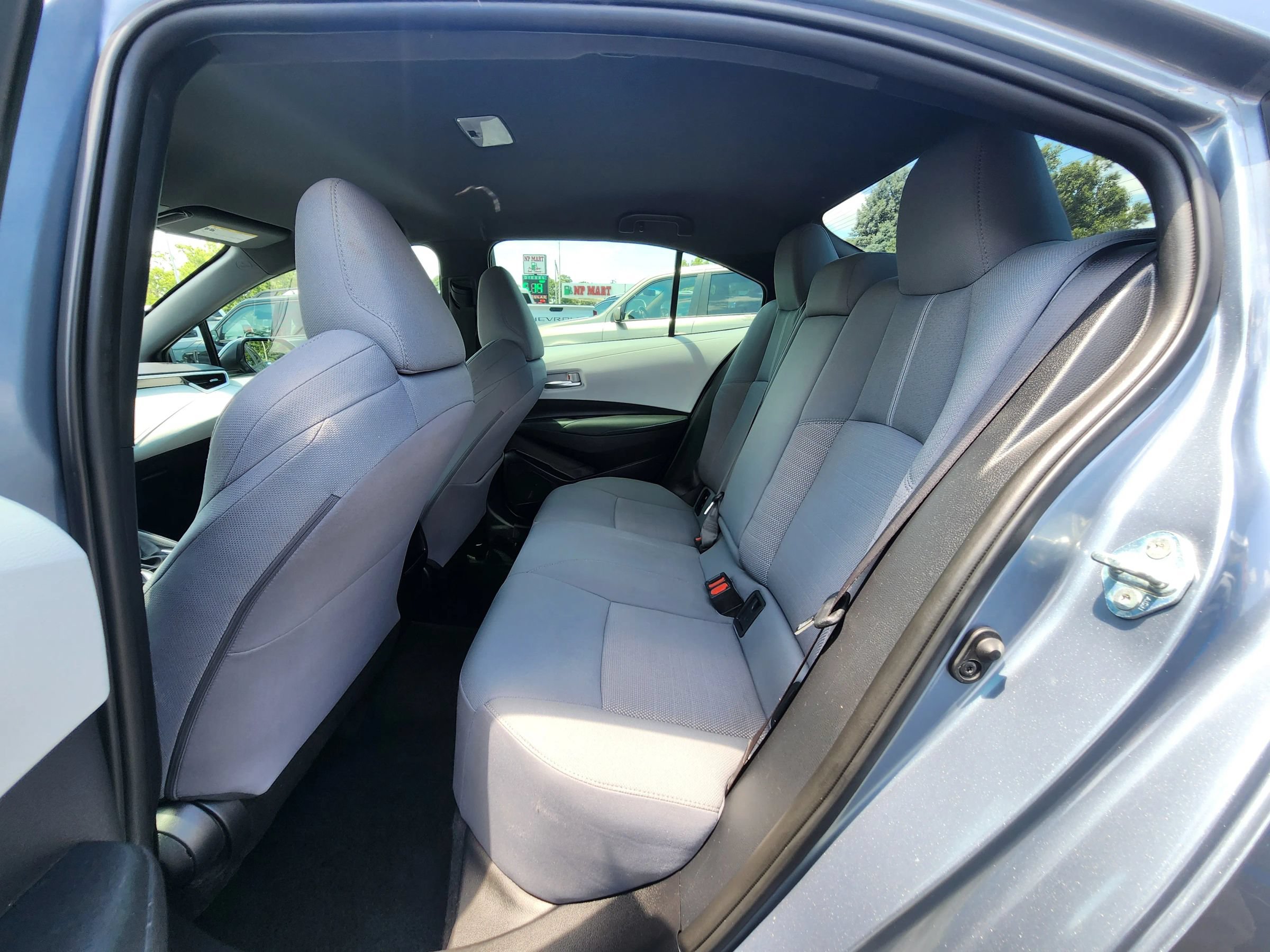 Used 2020 Toyota Corolla SE w/ Body Protection Package FWD image 18