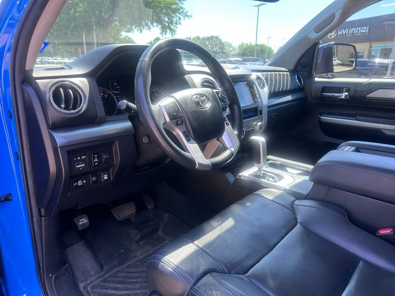 Used 2021 Toyota Tundra Platinum AWD/4WD image 19