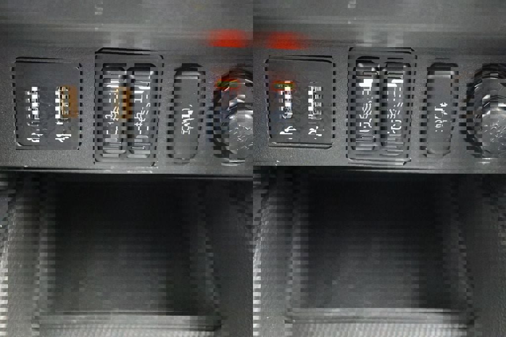 Used 2024 Mitsubishi Outlander Sport SEL image 25