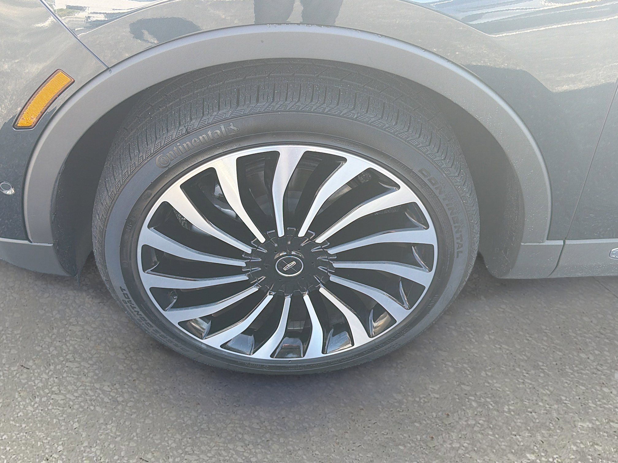 Certified 2023 Lincoln Nautilus Black Label AWD/4WD image 32