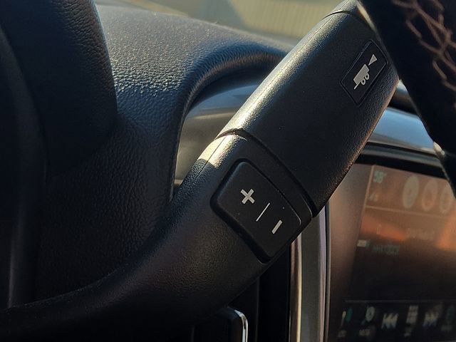 Used 2018 Chevrolet Silverado 1500 LT w/ Texas Edition image 29