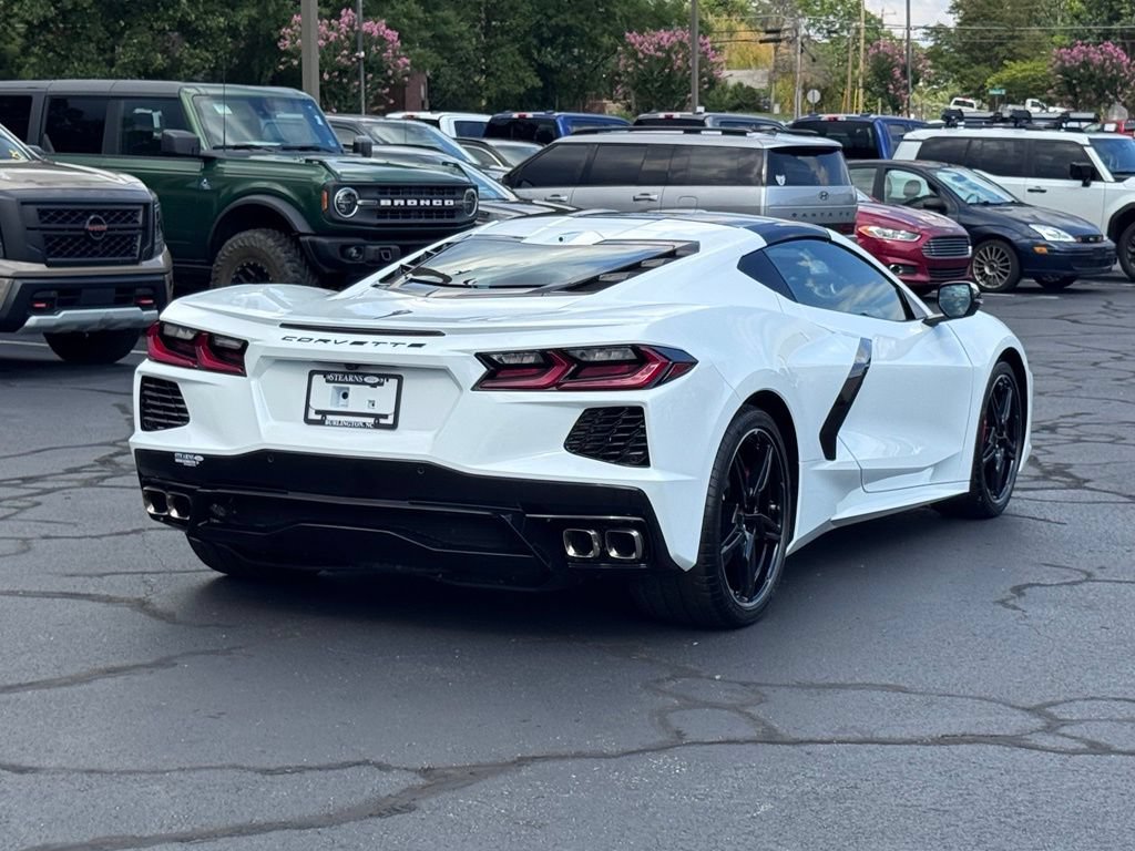 Used 2020 Chevrolet Corvette Stingray Preferred Cpe w/ 2LT Preferred Equipment Group RWD image 17