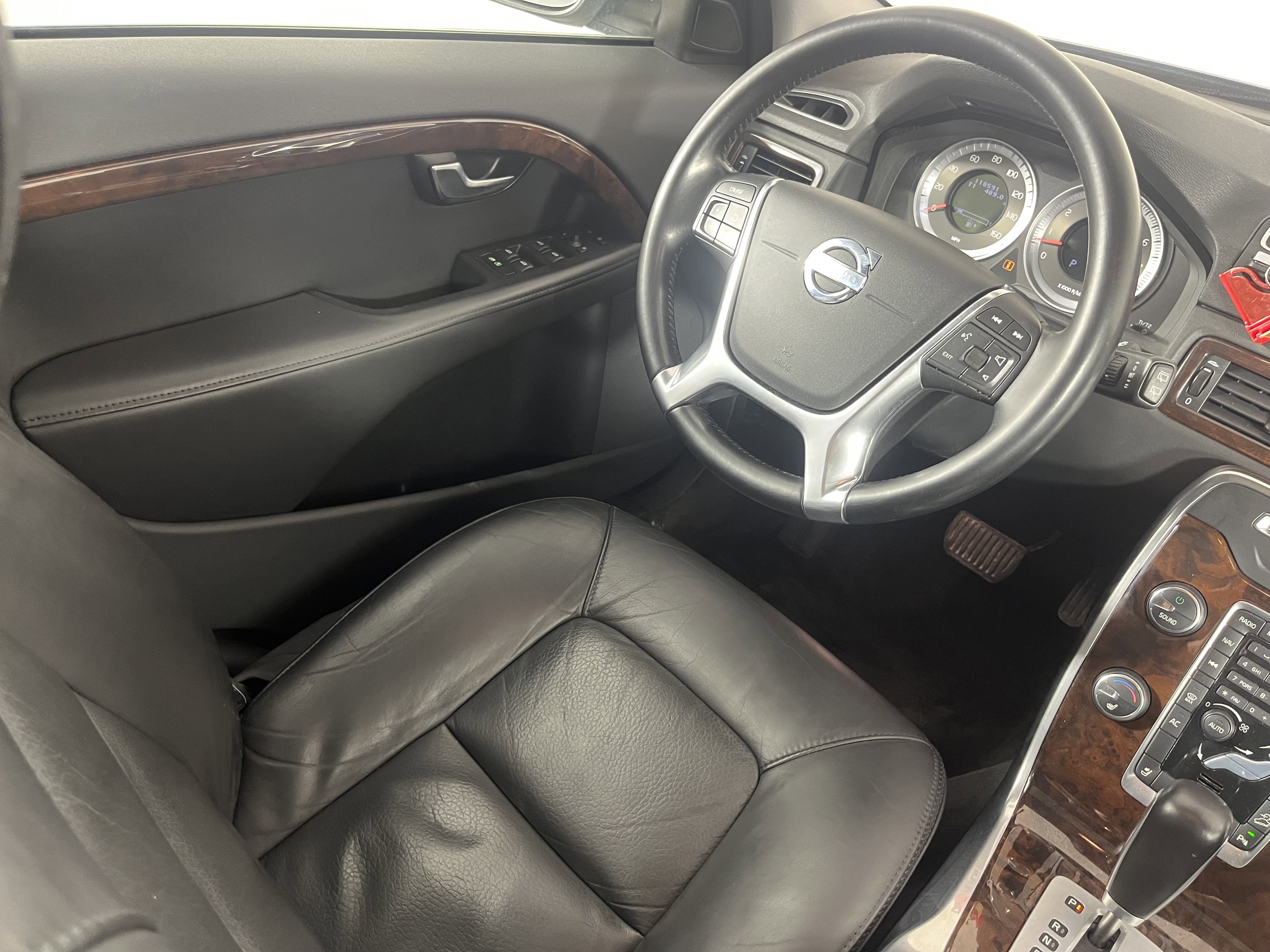 Used 2012 Volvo XC70 T6 Platinum image 9