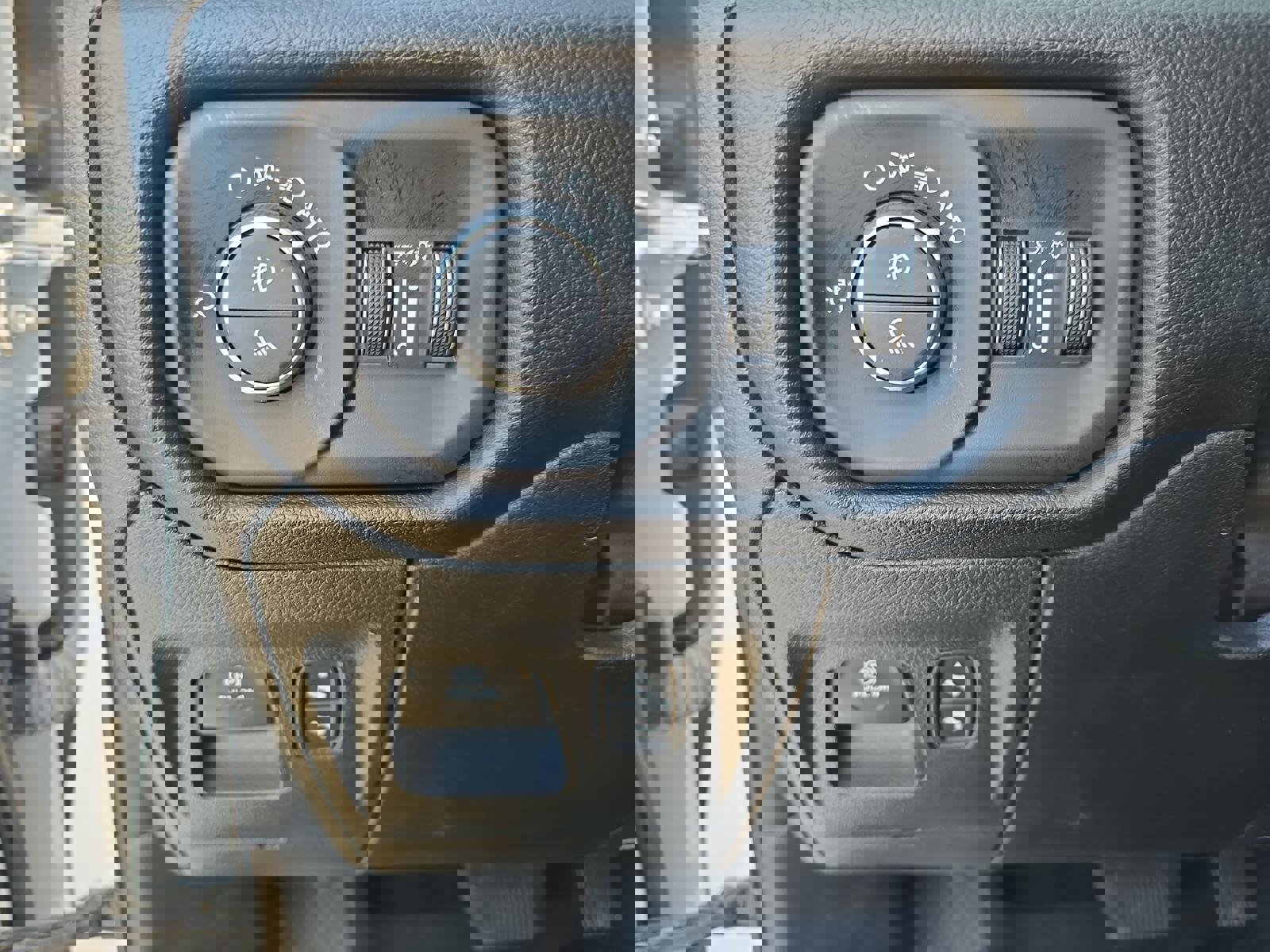 Used 2025 RAM 1500 Big Horn image 28