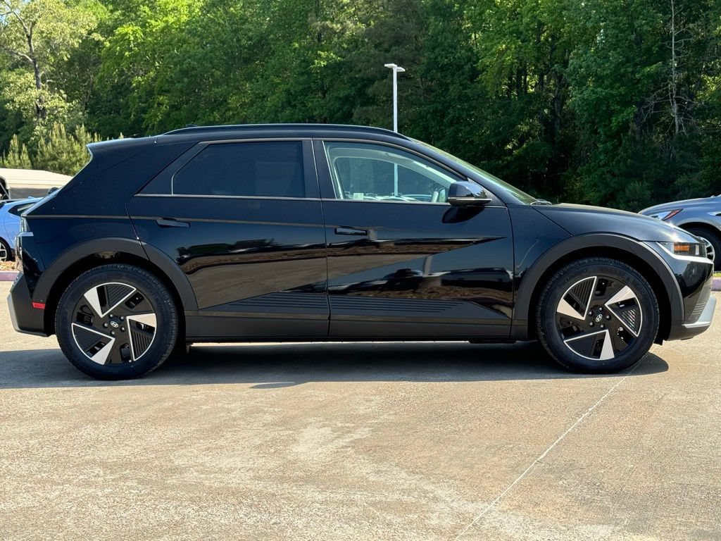 New 2025 Hyundai Ioniq 5 SEL RWD image 10