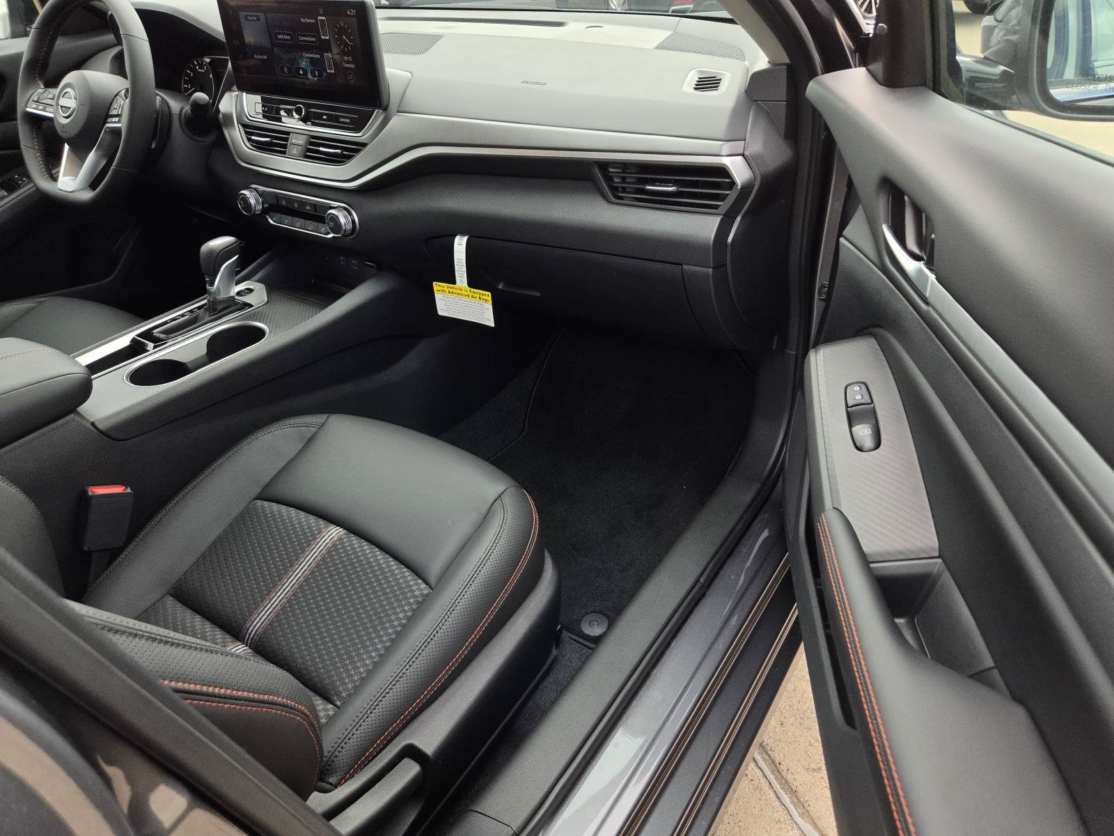 New 2026 Nissan Altima 2.5 SR FWD image 11
