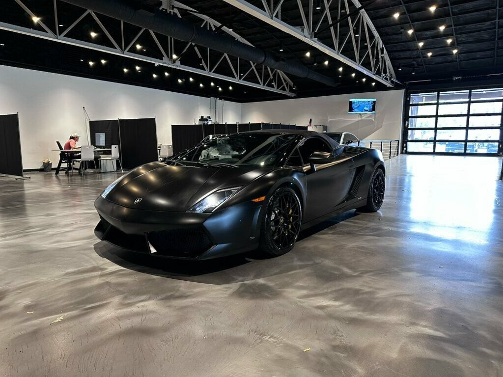 Used 2010 Lamborghini Gallardo LP 560-4 AWD/4WD image 2