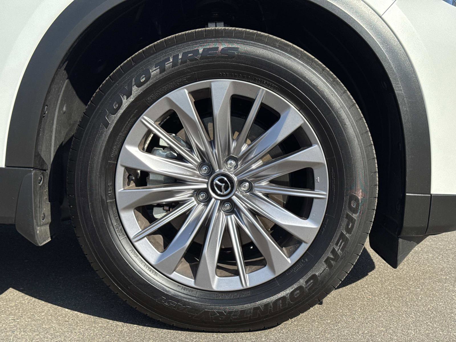 Used 2025 MAZDA CX-90 Plug-In Hybrid w/ Preferred image 4