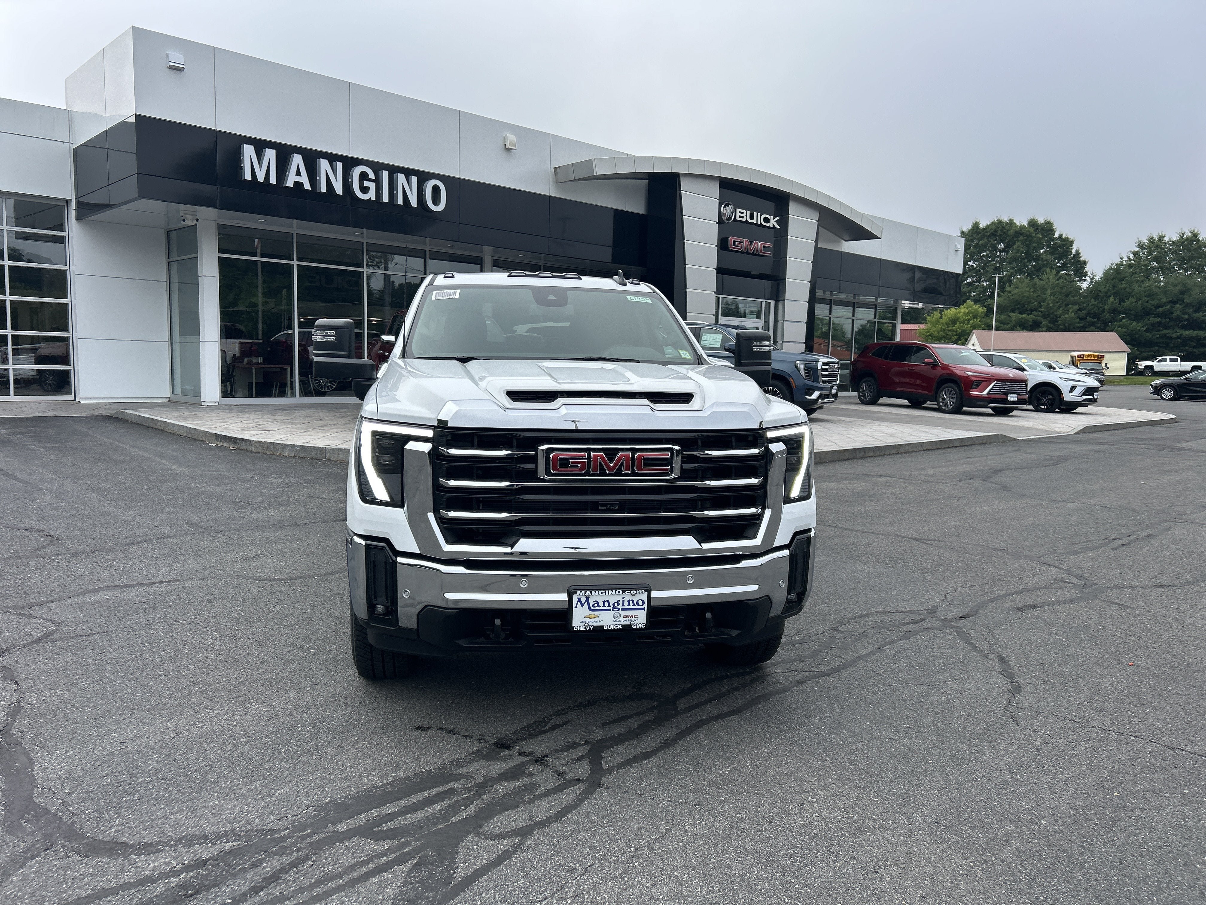 New 2026 GMC Sierra 2500 SLE w/ SLE Value Package; AWD/4WD image 17