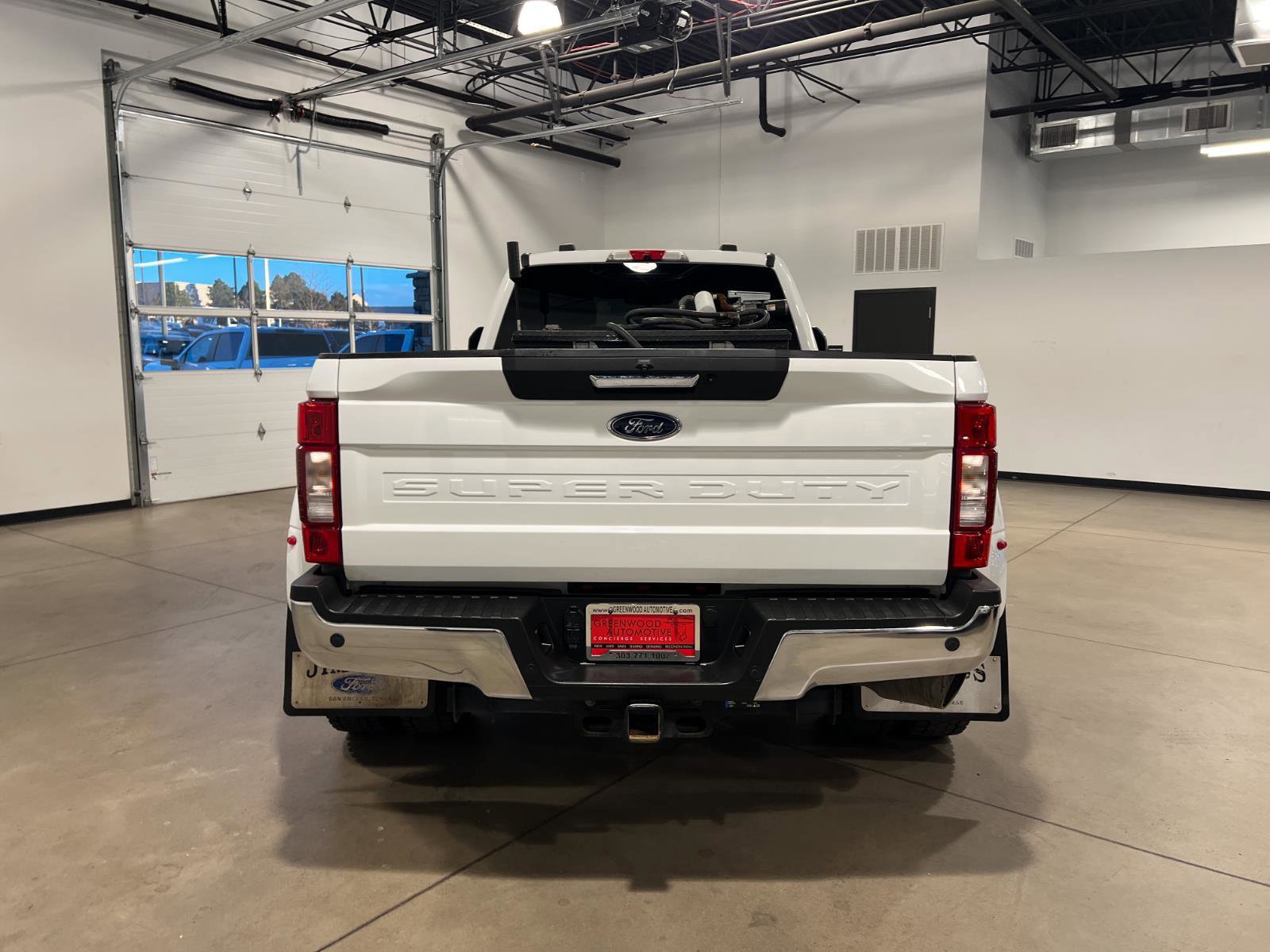 Used 2022 Ford F450 XLT w/ XLT Premium Package image 4