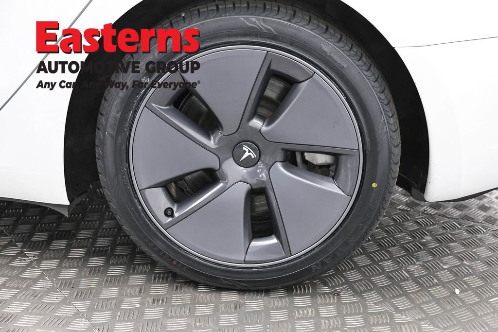 Used 2023 Tesla Model 3 Standard Range image 28