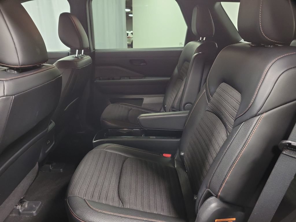 Used 2023 Nissan Pathfinder Rock Creek AWD/4WD image 30
