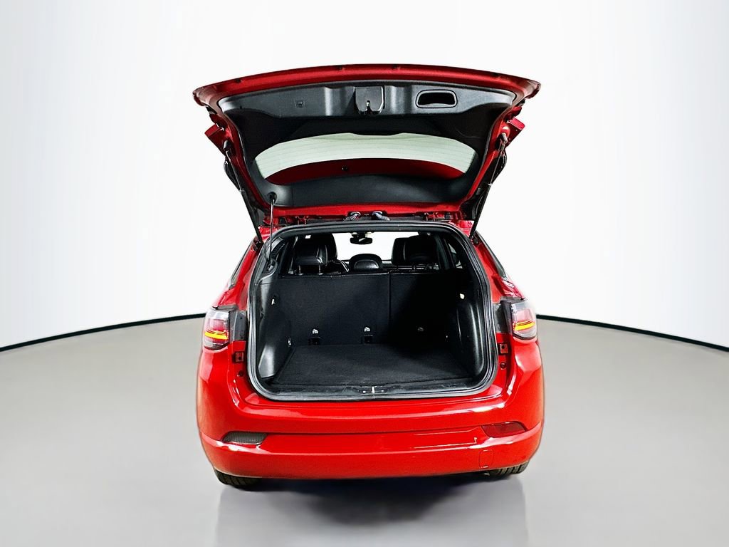 Used 2022 Jeep Compass High Altitude w/ (RED) Package image 34