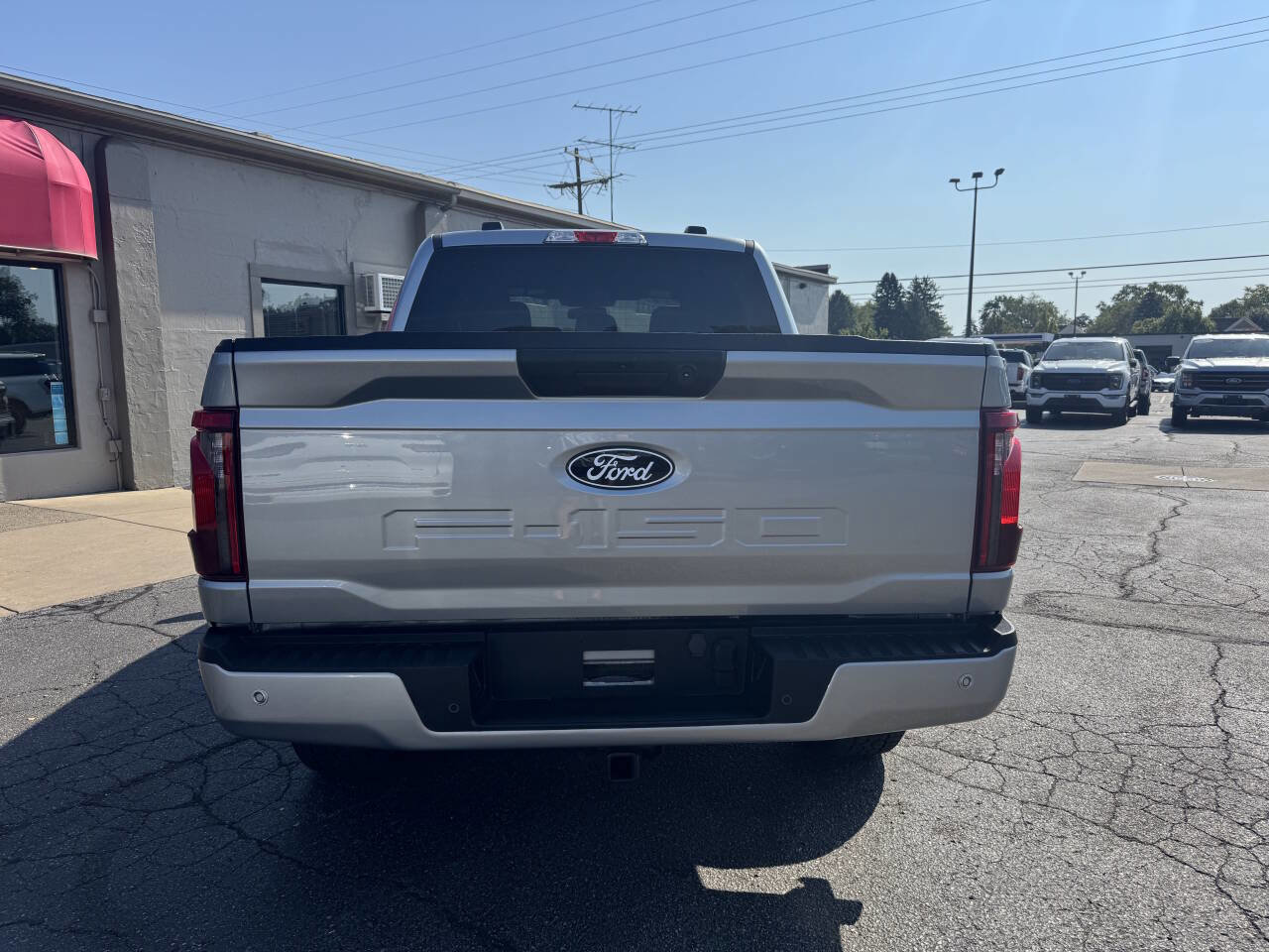 Used 2024 Ford F150 XLT w/ XLT Black Appearance Package image 3