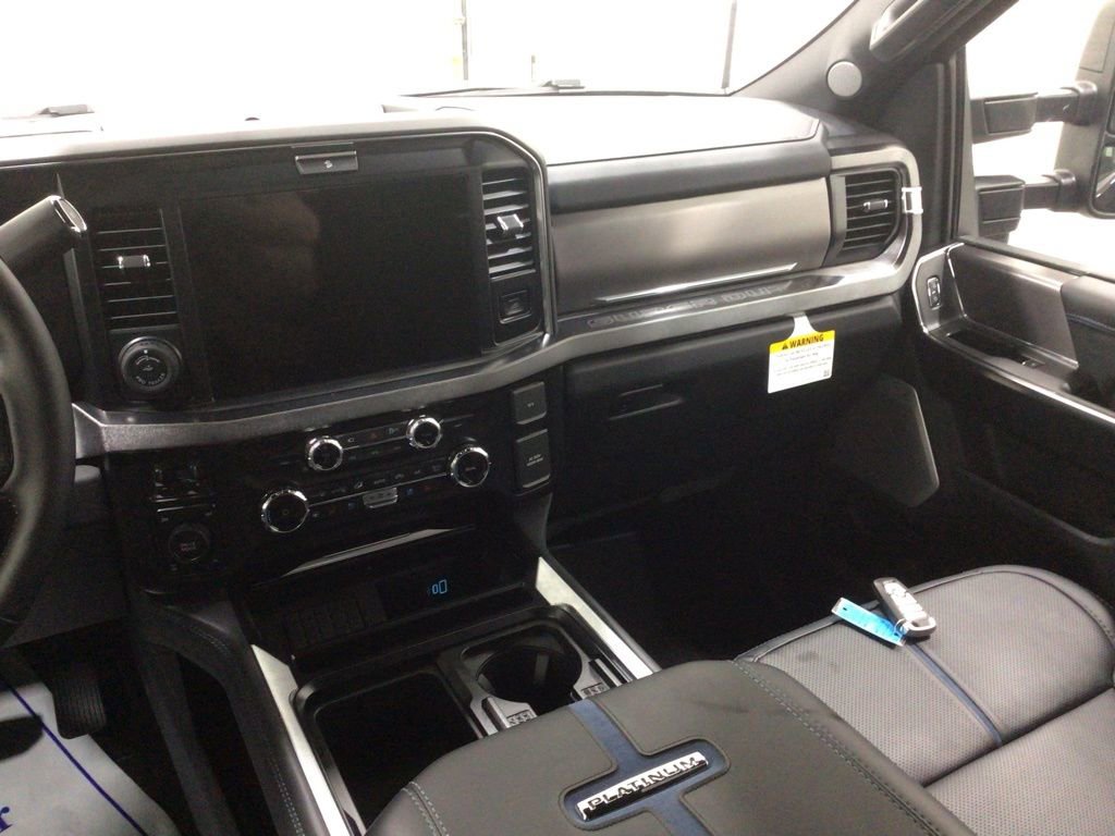 New 2026 Ford F250 Platinum image 34