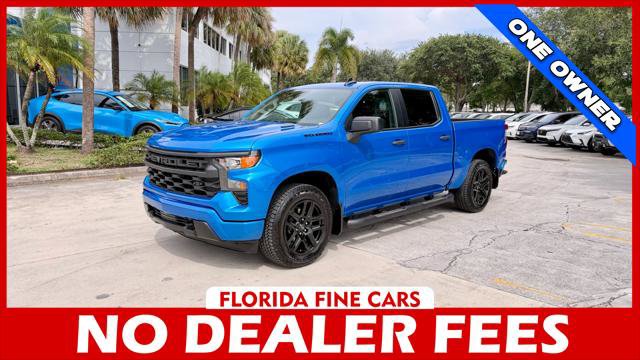 Used 2025 Chevrolet Silverado 1500 Custom w/ Turbomax Blackout Package RWD image 1