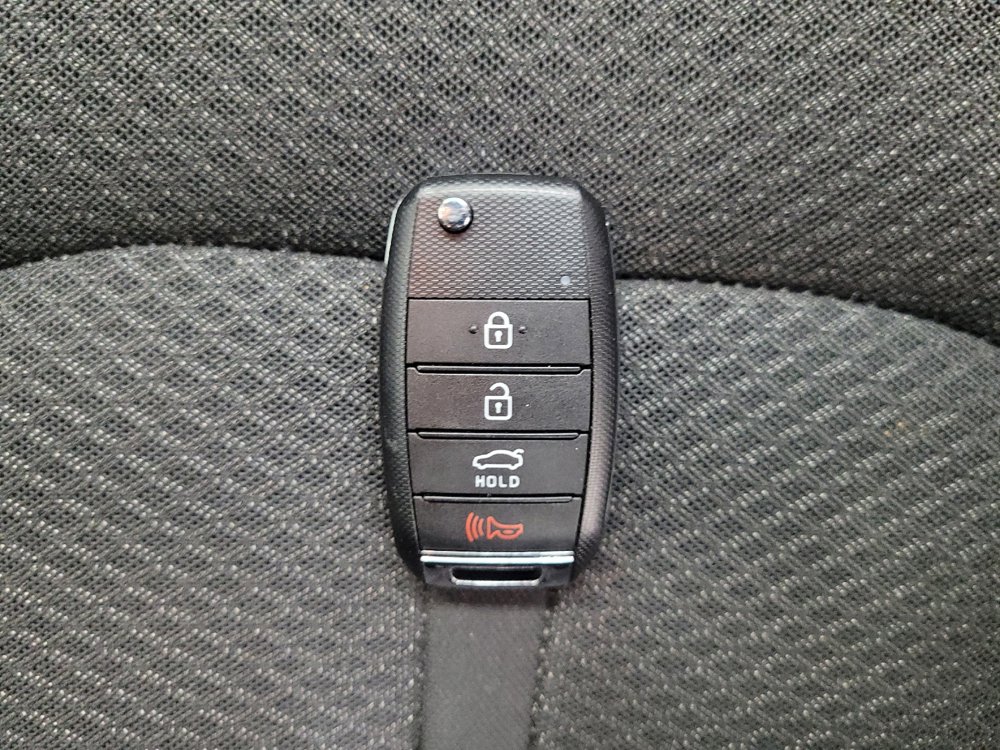 Used 2018 Kia Optima LX FWD image 32