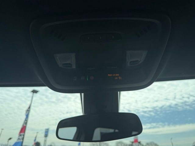 Certified 2023 Chevrolet Traverse LT image 28