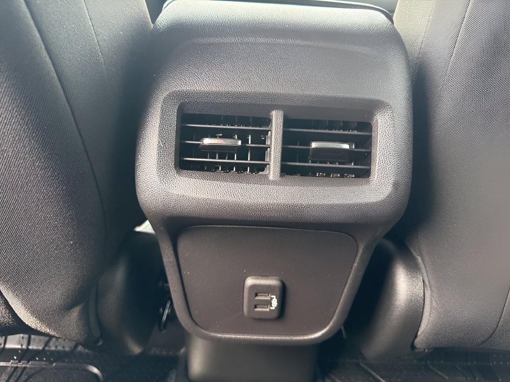 Used 2024 Chevrolet Equinox LS w/ LS Convenience Package FWD image 14