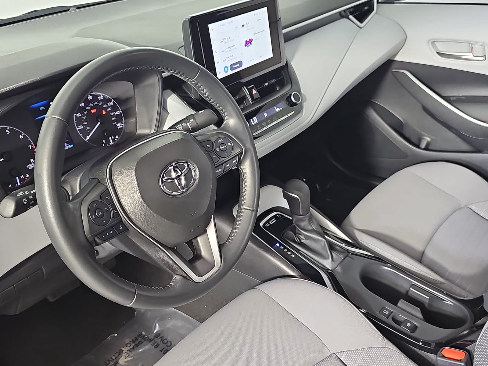 Used 2024 Toyota Corolla SE FWD image 15