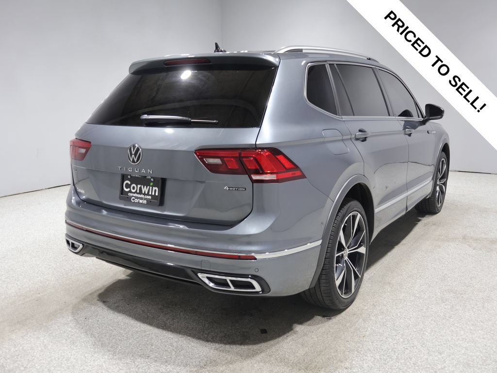 Used 2024 Volkswagen Tiguan SEL R-Line AWD/4WD image 2