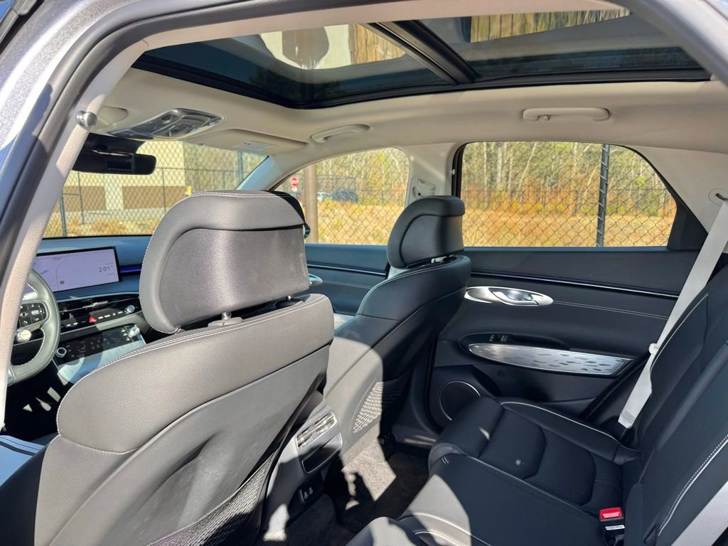 Used 2026 Genesis Electrified GV70 Advanced image 25